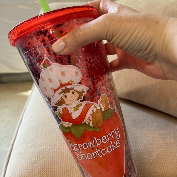 Strawberry Shortcake 32 oz  Tumbler (new/home/x) - Picture 1 of 12